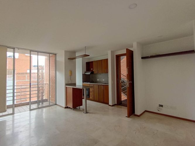 Apartamento de 3 alcobas en arriendo en Laureles, Medellín, 78 m² · foto 6 de 18