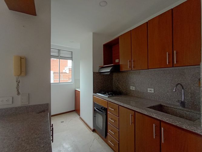 Apartamento de 3 alcobas en arriendo en Laureles, Medellín, 78 m² · foto 9 de 18
