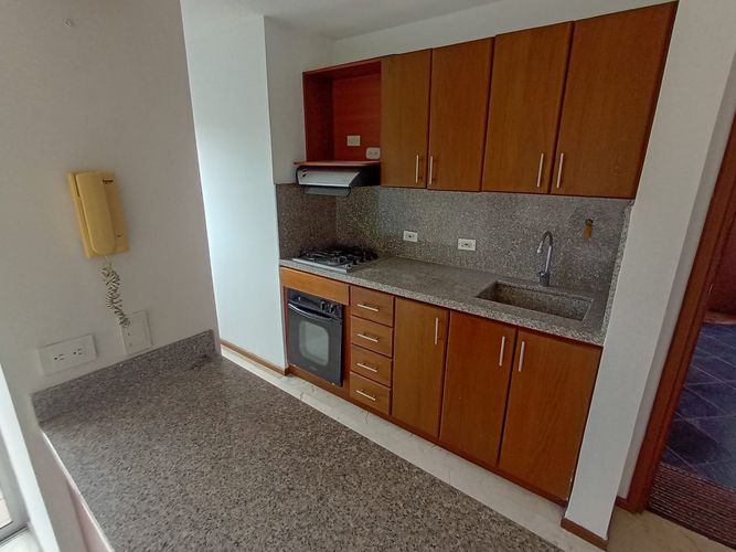 Apartamento de 3 alcobas en arriendo en Laureles, Medellín, 78 m² · foto 17 de 18