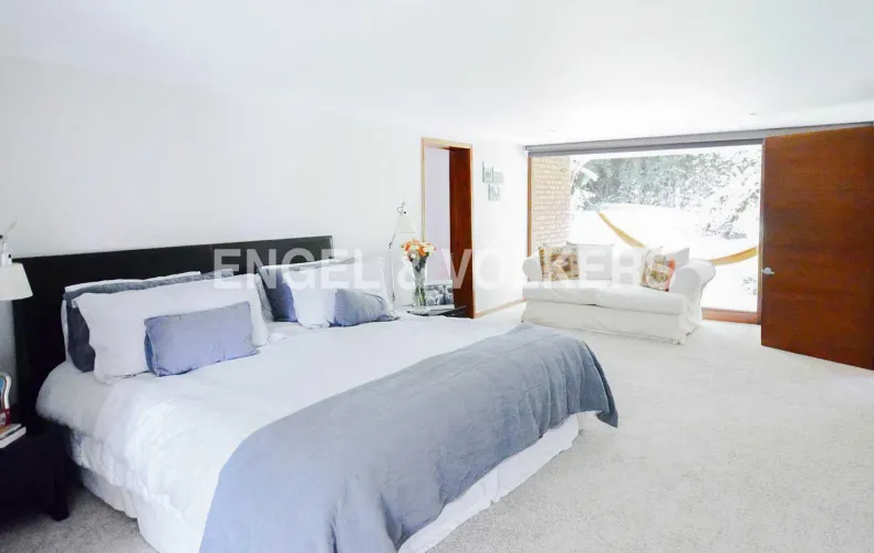 Casa de 4 alcobas en venta en Santa Ana, Bogotá, 834 m² · foto 12 de 17