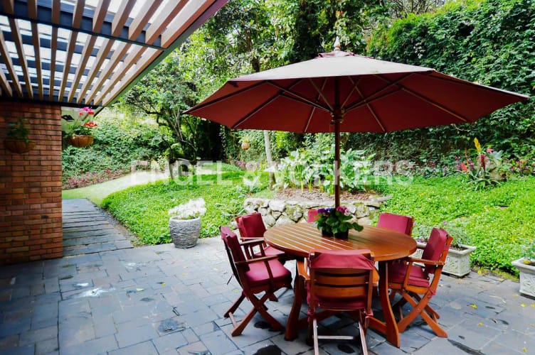 Casa de 4 alcobas en venta en Santa Ana, Bogotá, 834 m² · foto 4 de 17