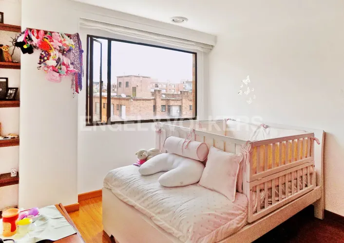 Apartamento de 3 alcobas en venta en Santa Bibiana, Bogotá, 203 m² · foto 9 de 11