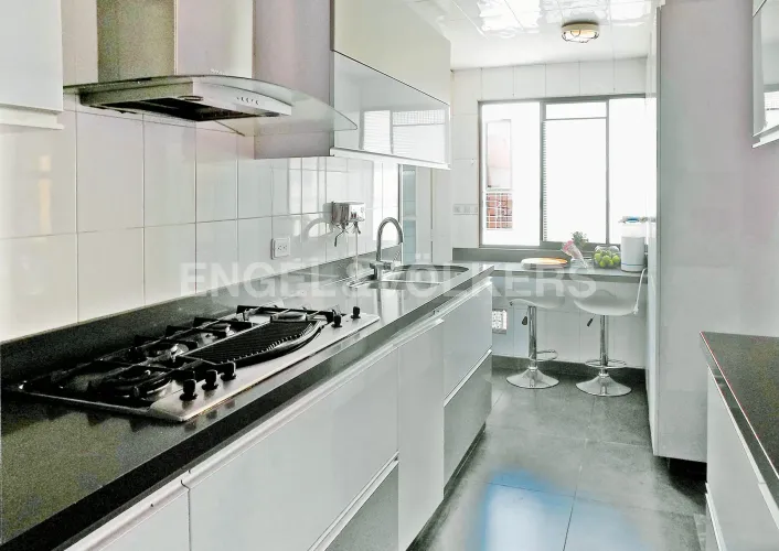 Apartamento de 3 alcobas en venta en Santa Bibiana, Bogotá, 203 m² · foto 3 de 11