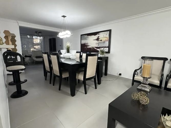 Apartamento de 3 alcobas en venta en Loma De Los Bernal, Medellín, 130 m² · foto 4 de 18