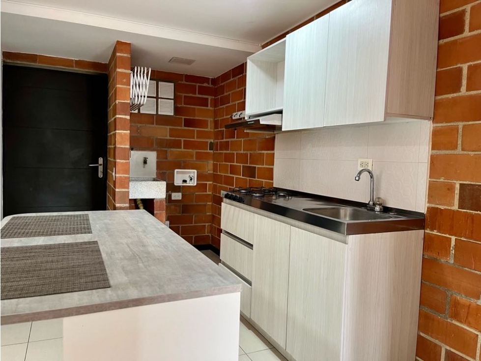 Apartamento en venta en Belén Los Alpes, Medellín · foto 5 de 13