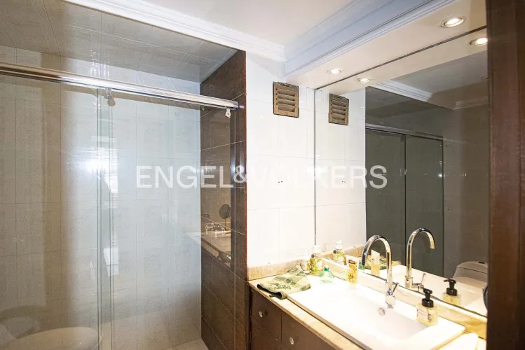 Apartamento de 3 alcobas en venta en Los Rosales, Bogotá, 218 m² · foto 13 de 17