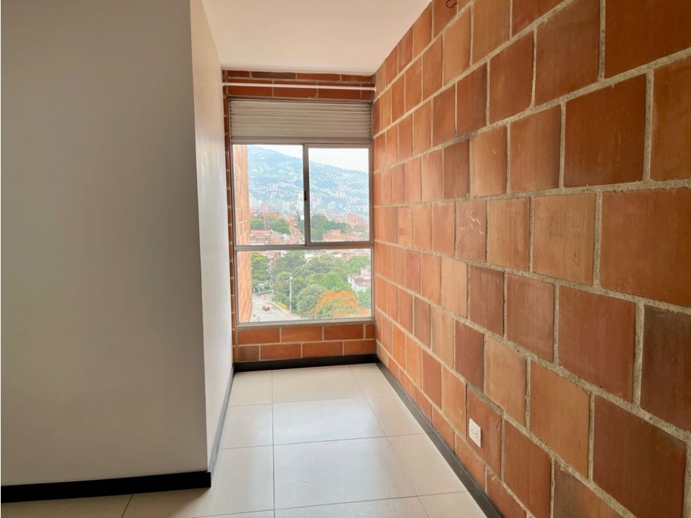 Apartamento en venta en Belén Los Alpes, Medellín · foto 9 de 13
