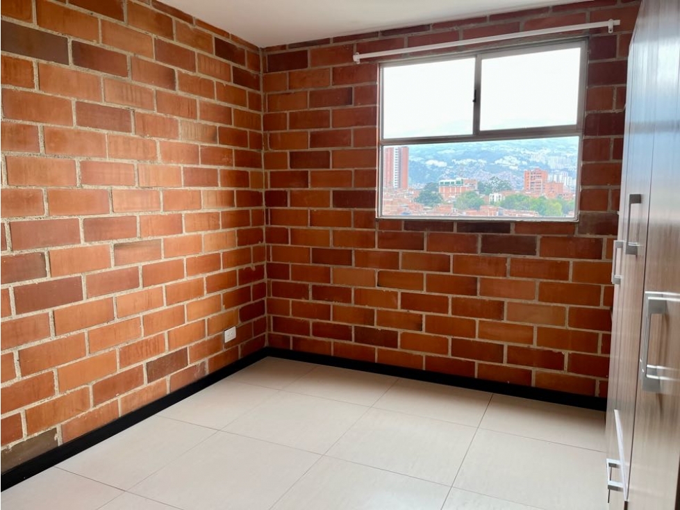 Apartamento en venta en Belén Los Alpes, Medellín · foto 11 de 13