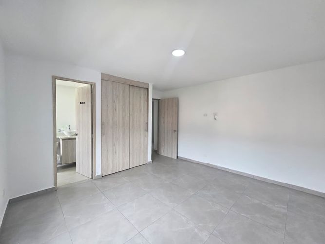 Apartamento de 2 alcobas en venta en Belén, Medellín, 112 m² · foto 9 de 15