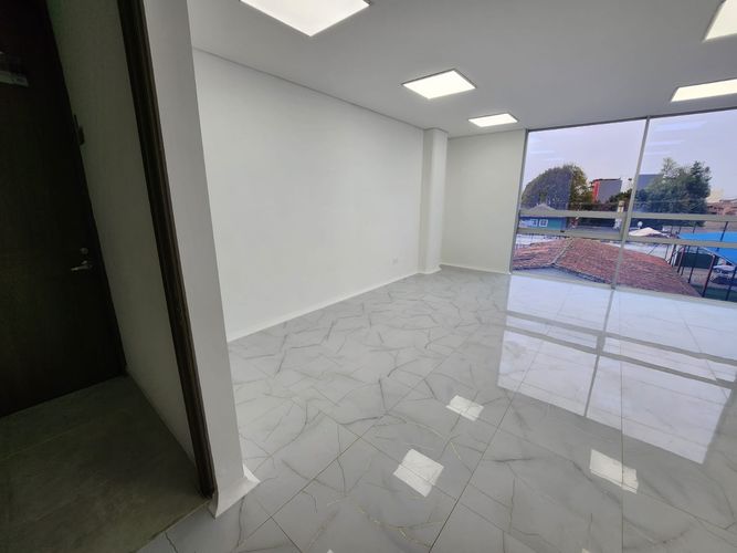 Oficina en arriendo en Laura Vicuña, Chía, 27 m² · foto 7 de 12