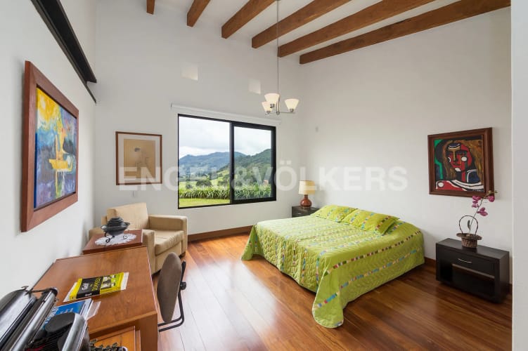 Casa de 3 alcobas en venta en Cabeceras De Llanogrande, Rionegro, 400 m² · foto 14 de 19