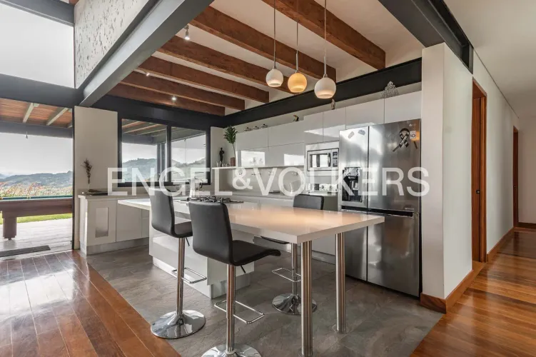 Casa de 3 alcobas en venta en Cabeceras De Llanogrande, Rionegro, 400 m² · foto 6 de 19