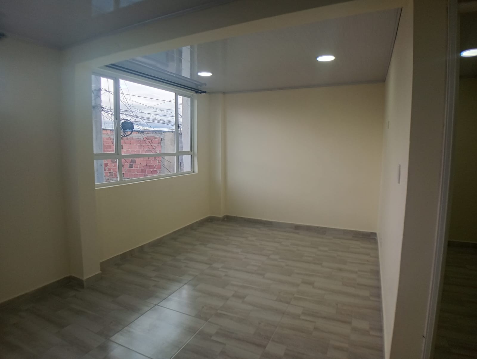 Casa en venta en Las Lomas, Bogotá · foto 3 de 22