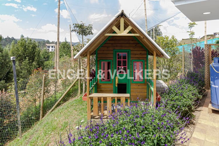 Casa de 3 alcobas en venta en El Retiro, 438 m² · foto 14 de 15
