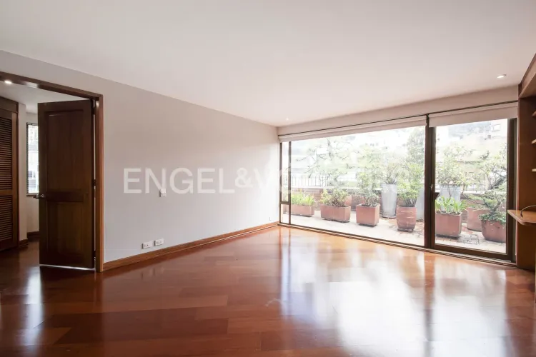 Apartamento de 4 alcobas en venta en La Cabrera, Bogotá, 480 m² · foto 13 de 20