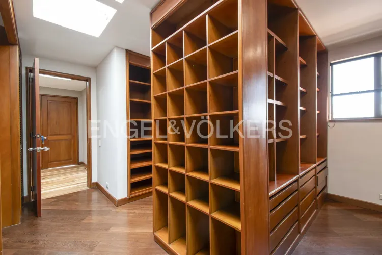 Apartamento de 4 alcobas en venta en La Cabrera, Bogotá, 480 m² · foto 11 de 20