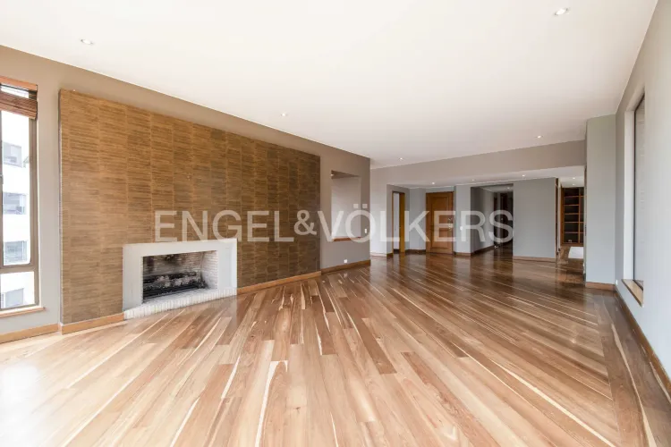 Apartamento de 4 alcobas en venta en La Cabrera, Bogotá, 480 m² · foto 2 de 20