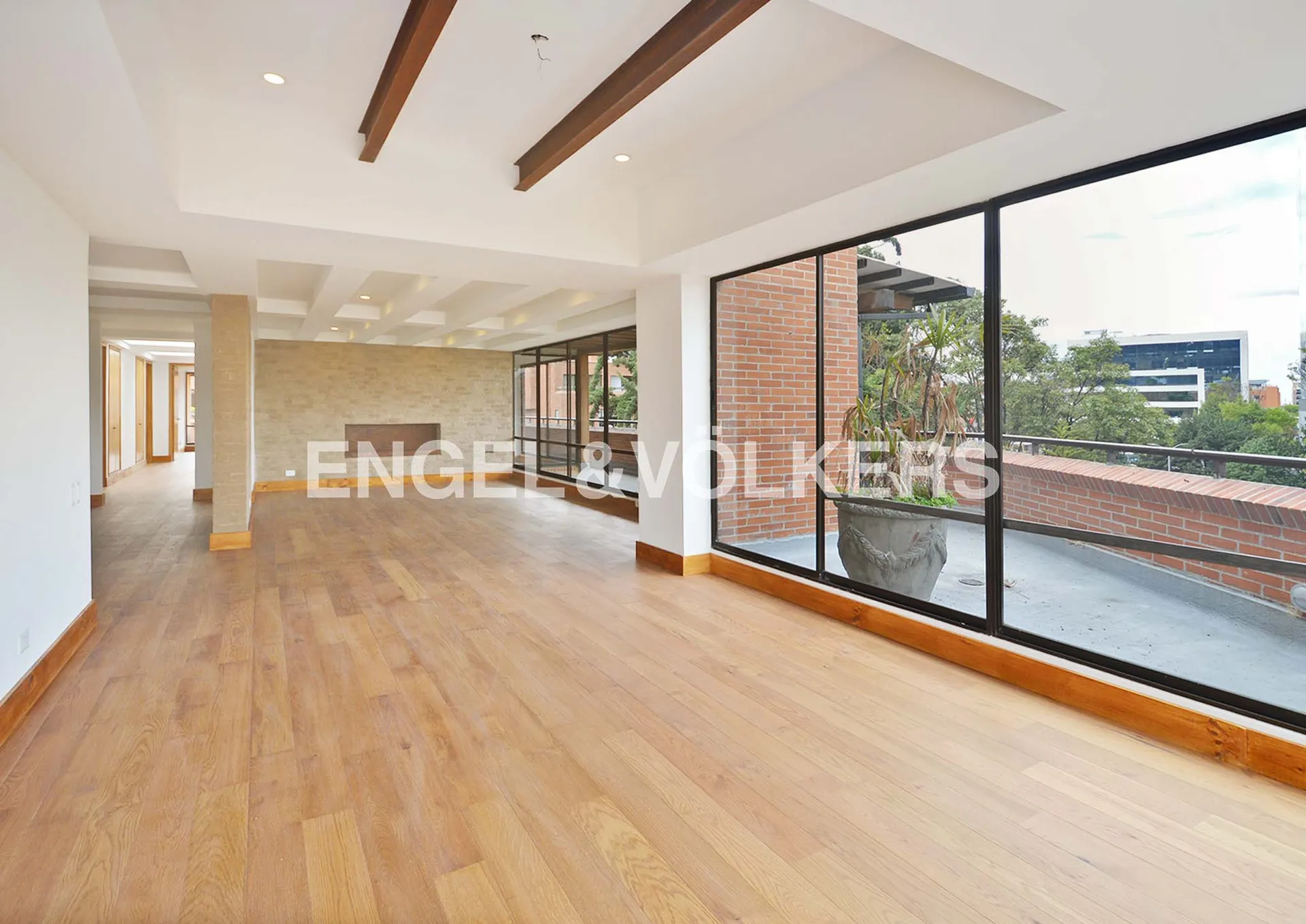 Apartamento en venta en Chico Norte, Bogotá · foto 2 de 16