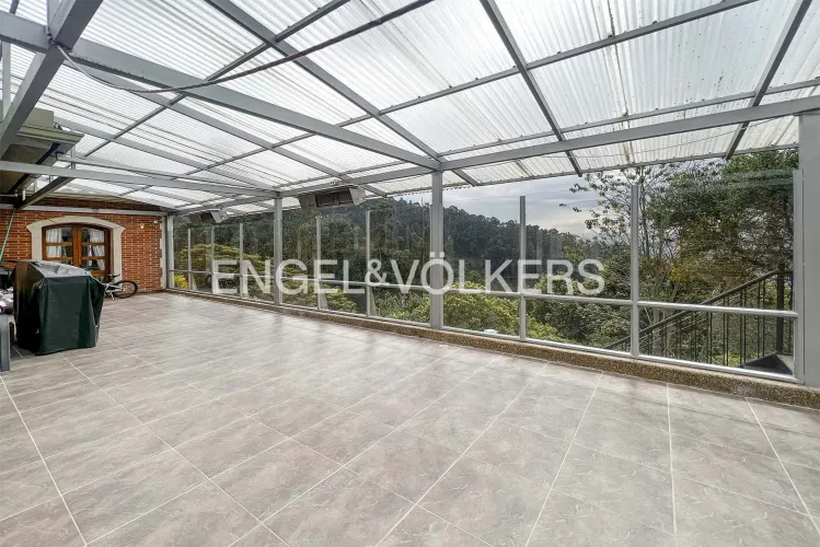 Casa de 5 alcobas en venta en Montearroyo, Bogotá, 575 m² · foto 8 de 22