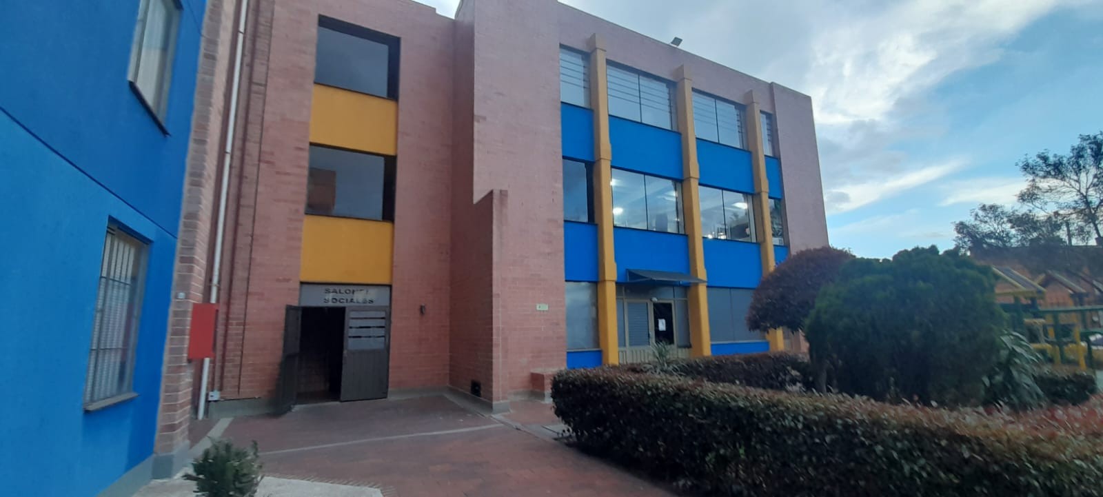Apartamento en venta en Sabana De Tibabuyes, Bogotá · foto 2 de 24