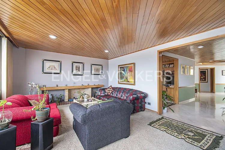 Apartamento de 3 alcobas en venta en Multicentro, Bogotá, 176 m² · foto 2 de 14