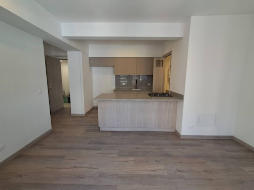 Apartamento en arriendo en Ciudad Del Río, Medellín · foto 4 de 23