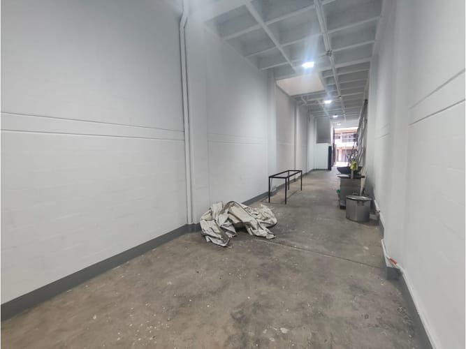 Bodega en arriendo en Trinidad, Medellín, 360 m² · foto 4 de 8