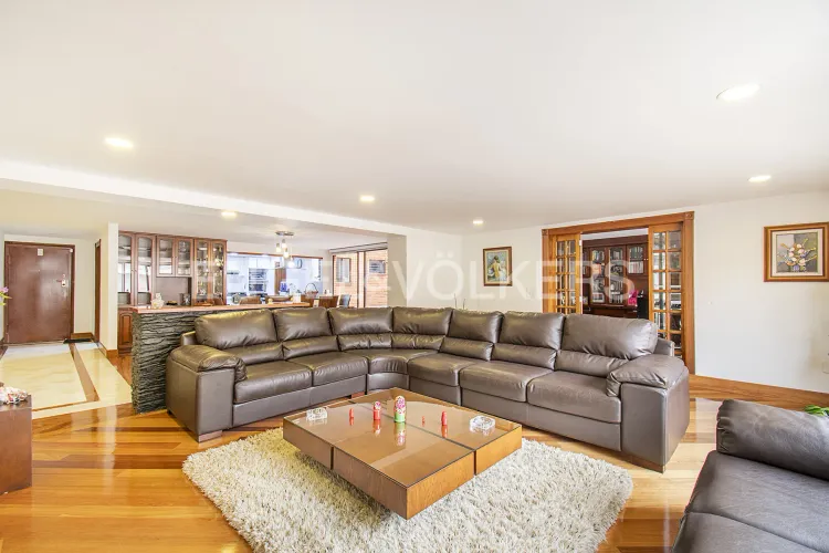 Apartamento en venta en Chicó Navarra, Bogotá · foto 3 de 19