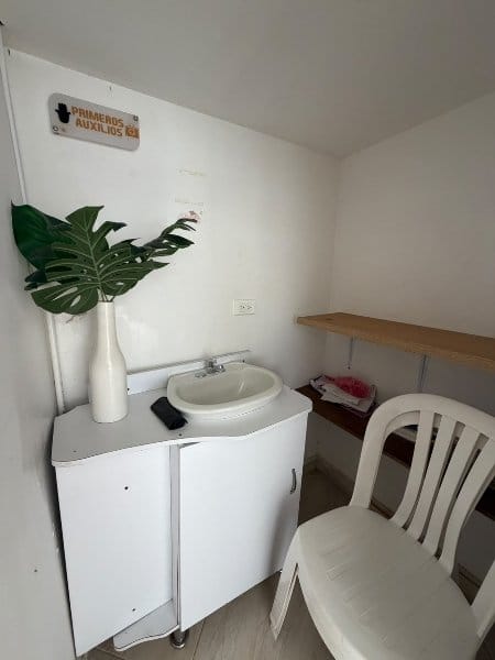 Local en arriendo en Bolivariana, Medellín, 30 m² · foto 5 de 9