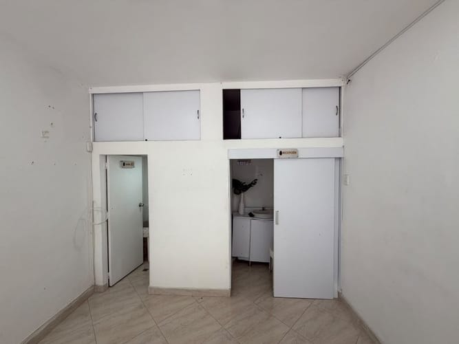 Local en arriendo en Bolivariana, Medellín, 30 m² · foto 6 de 9