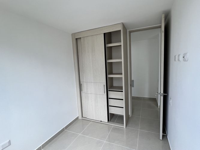 Apartamento de 3 alcobas en venta en Cañaveral, Floridablanca, 82 m² · foto 10 de 24