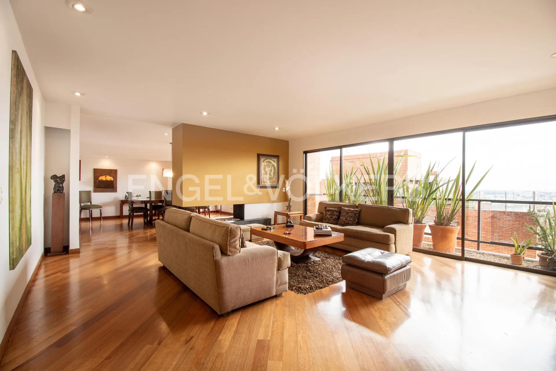 Apartamento en venta en Los Rosales, Bogotá · foto 2 de 20