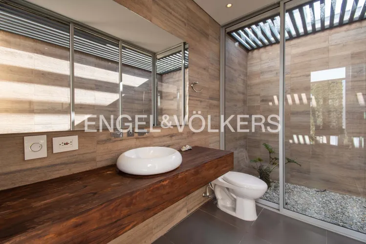 Casa de 5 alcobas en venta en Sajonia, Rionegro, 480 m² · foto 11 de 18