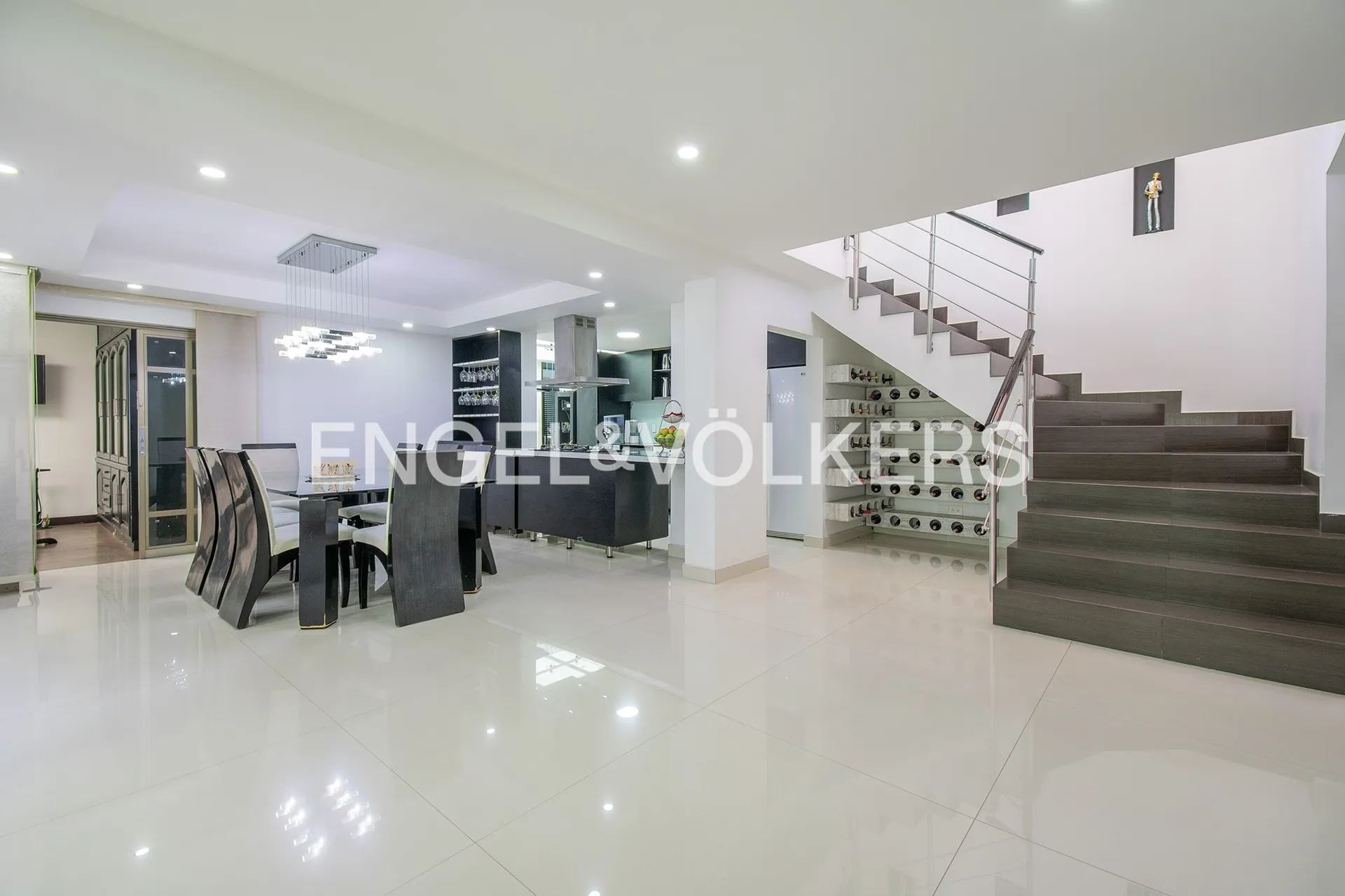 Casa en venta en Alhambra, Bogotá · foto 3 de 19