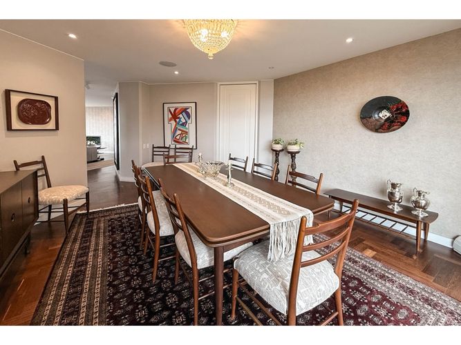 Apartamento de 3 alcobas en venta en El Retiro, Bogotá, 325 m² · foto 5 de 24