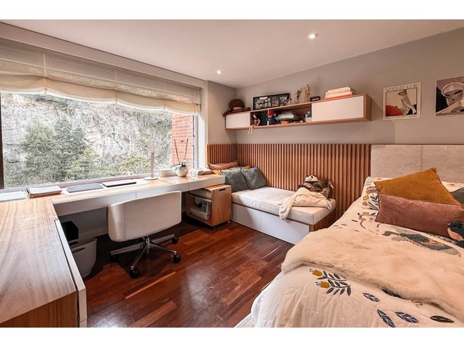 Apartamento de 3 alcobas en venta en El Retiro, Bogotá, 325 m² · foto 21 de 24