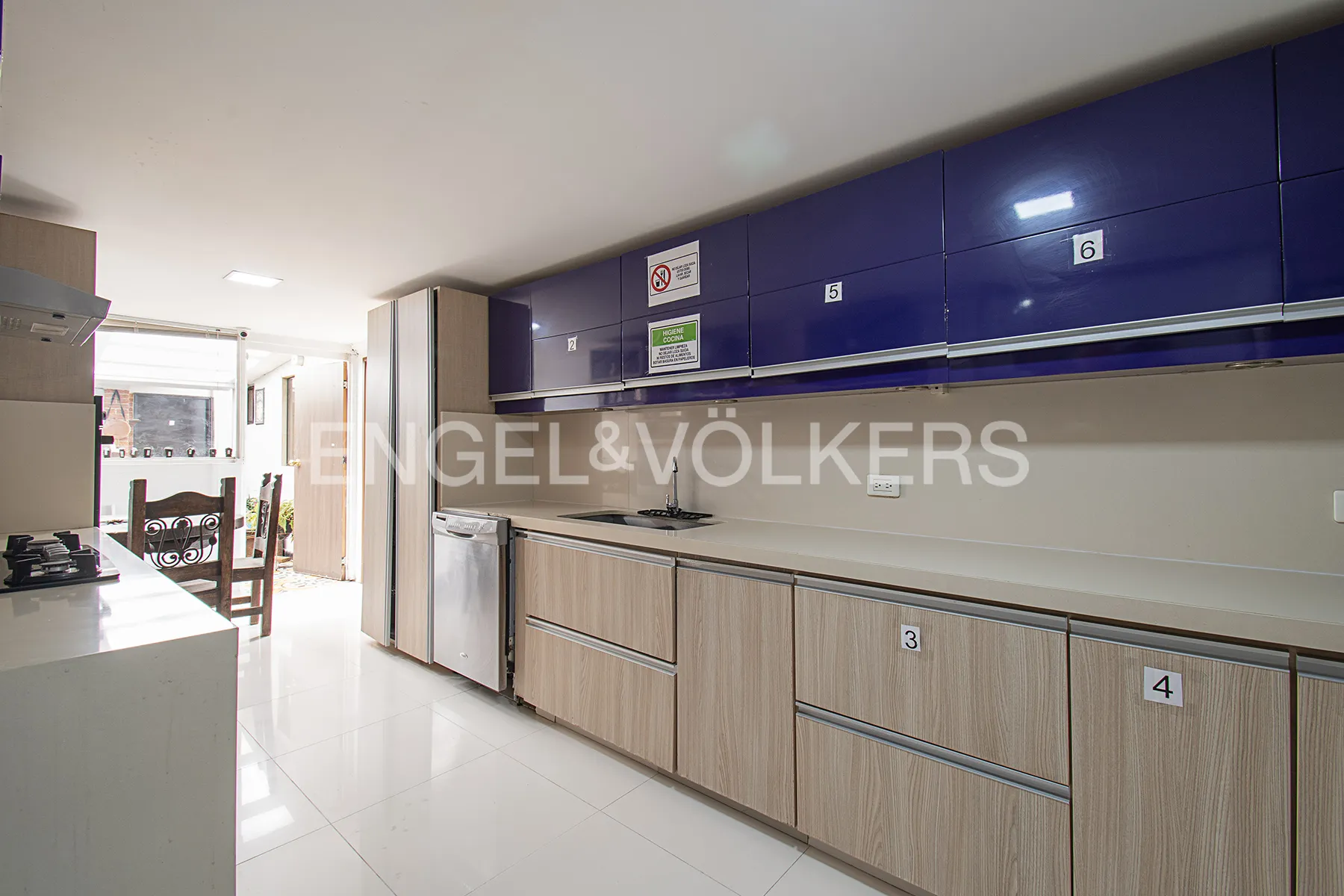 Casa en venta en Pasadena, Bogotá · foto 3 de 18