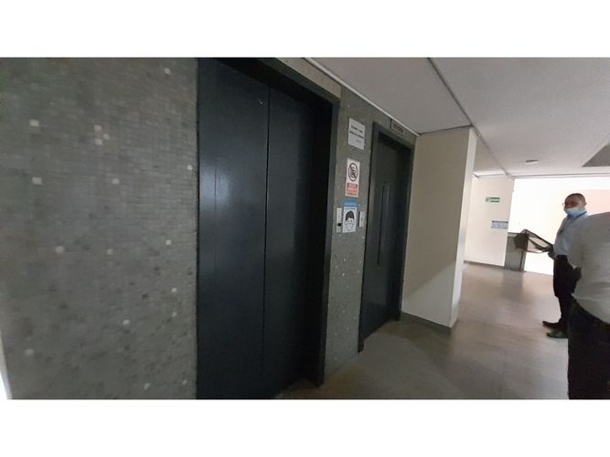 Local en arriendo en Villa Nueva, Medellín, 38 m² · foto 4 de 6