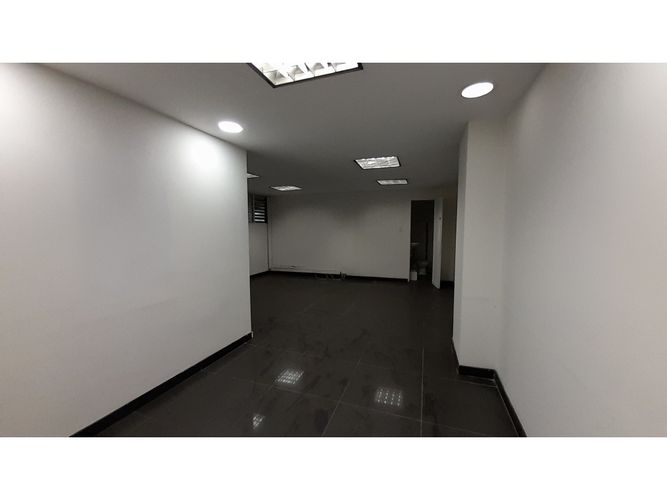 Local en arriendo en Villa Nueva, Medellín, 38 m² · foto 5 de 6