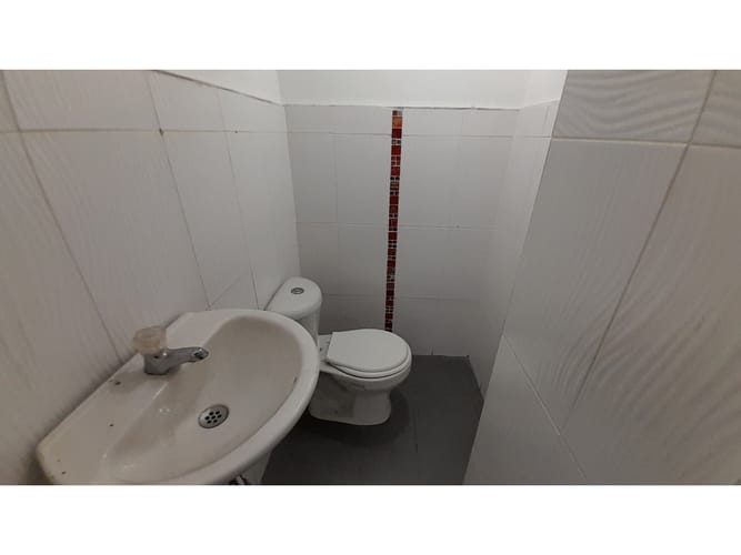 Local en arriendo en Villa Nueva, Medellín, 38 m² · foto 6 de 6
