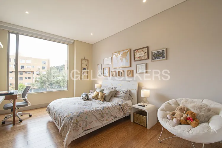 Apartamento en venta en Cerros De Suba, Bogotá · foto 15 de 23