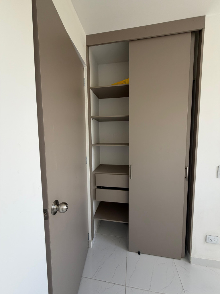 Apartamento en venta en Monteazul, Sabaneta · foto 6 de 13