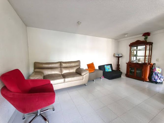 Apartamento de 3 alcobas en arriendo en Los Colores, Medellín, 95 m² · foto 6 de 21
