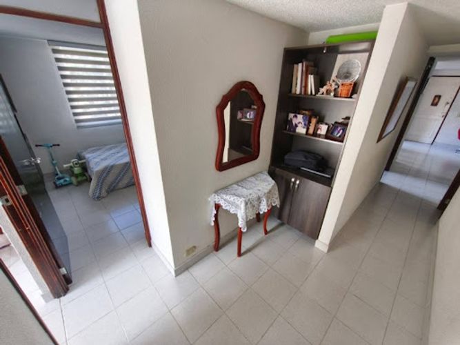 Apartamento de 3 alcobas en arriendo en Los Colores, Medellín, 95 m² · foto 8 de 21