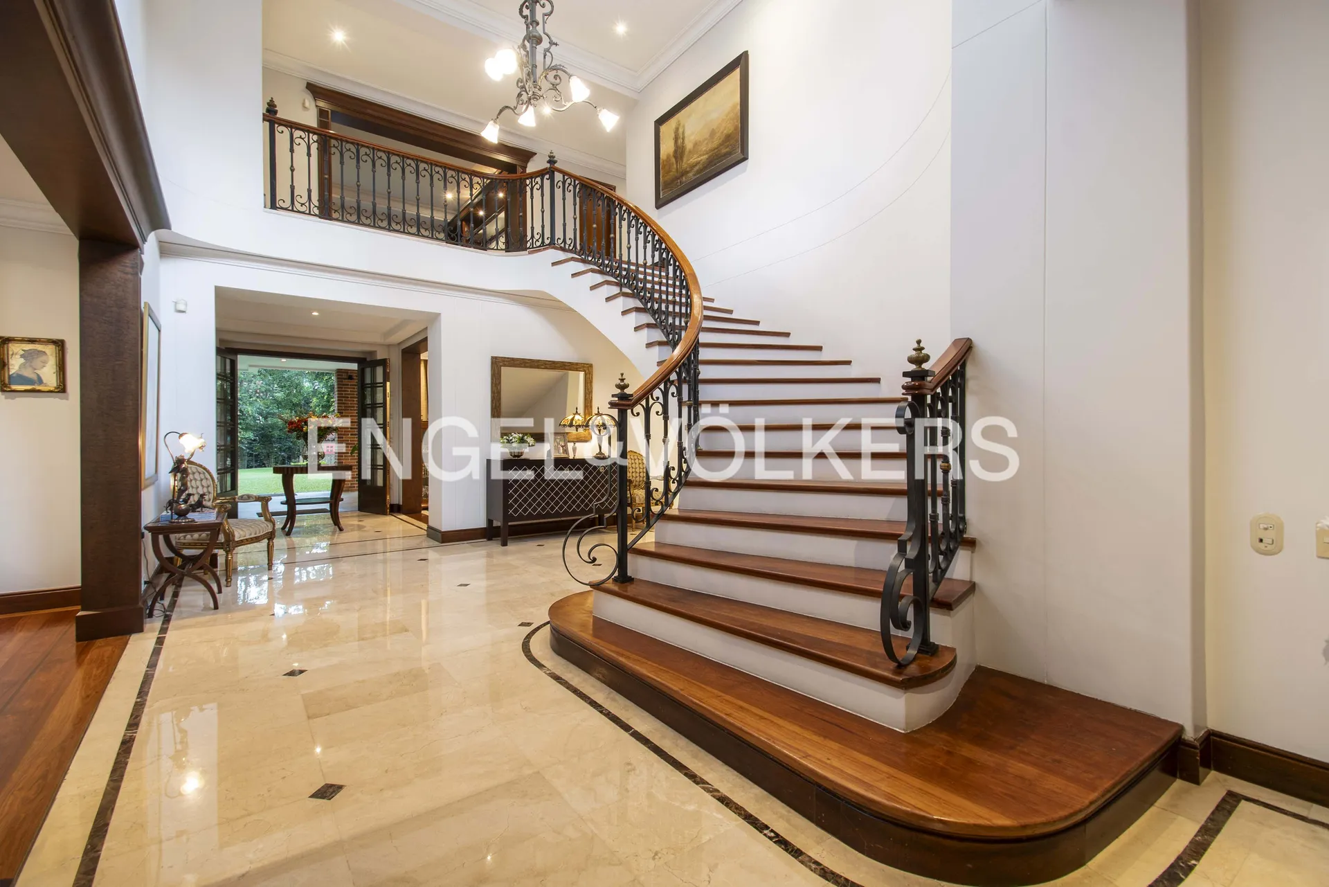 4BR House in San Lucas (552 m²) - 4