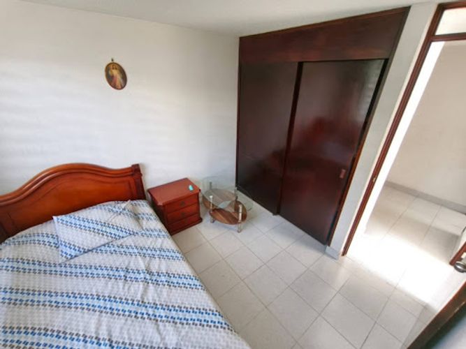 Apartamento de 3 alcobas en arriendo en Los Colores, Medellín, 95 m² · foto 11 de 21