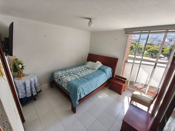 Apartamento de 3 alcobas en arriendo en Los Colores, Medellín, 95 m² · foto 14 de 21