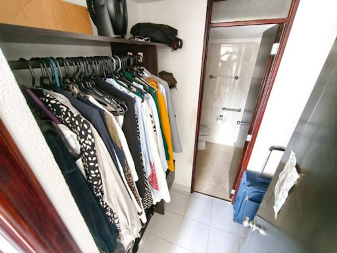 Apartamento de 3 alcobas en arriendo en Los Colores, Medellín, 95 m² · foto 17 de 21