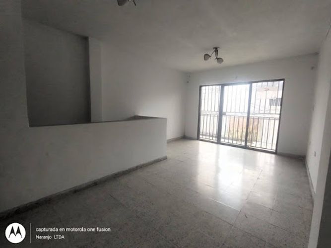 Apartamento de 3 alcobas en arriendo en Porvenir, Cali, 75 m² · foto 2 de 17