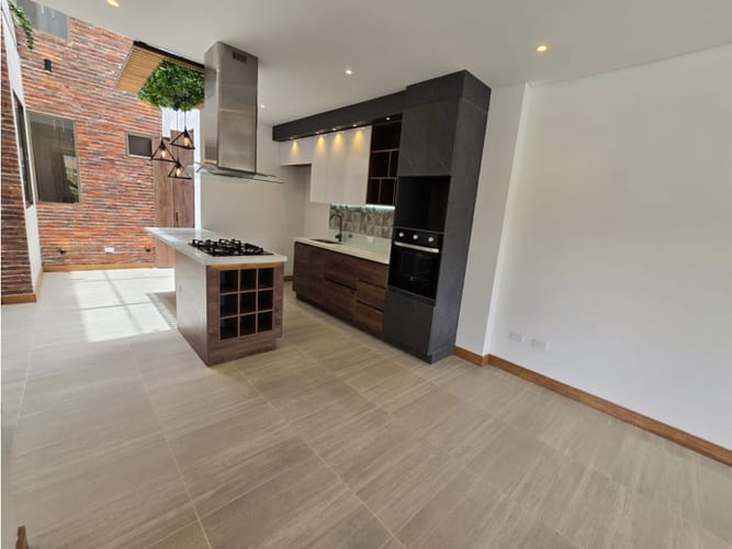 Casa de 4 alcobas en venta en La Ceja, 174 m² · foto 4 de 24